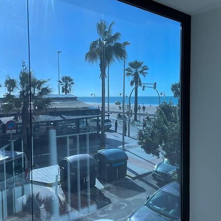 קדיז Apartamentos Playa Victoria מראה חיצוני תמונה