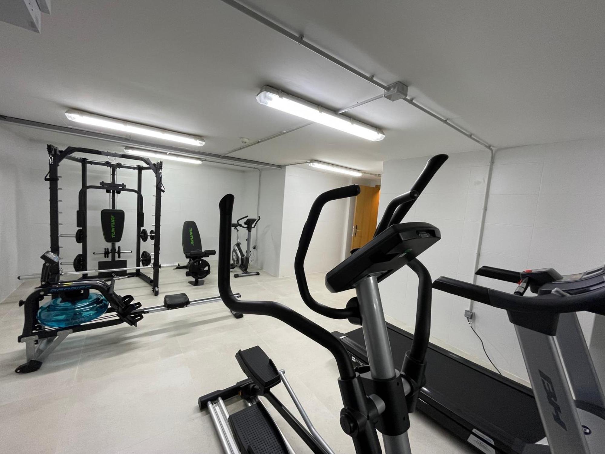 קדיז Apartamentos Playa Victoria מראה חיצוני תמונה