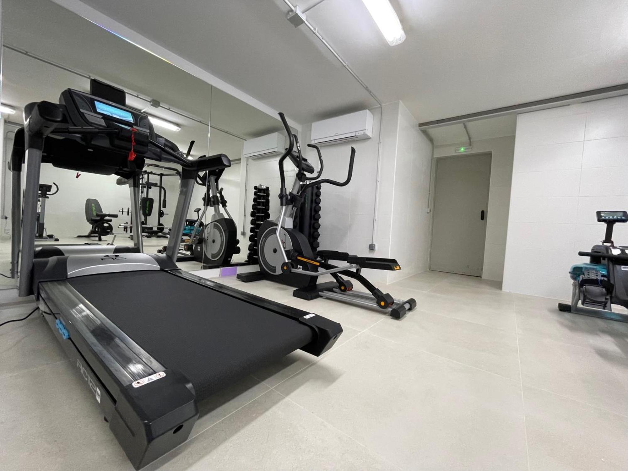 קדיז Apartamentos Playa Victoria מראה חיצוני תמונה