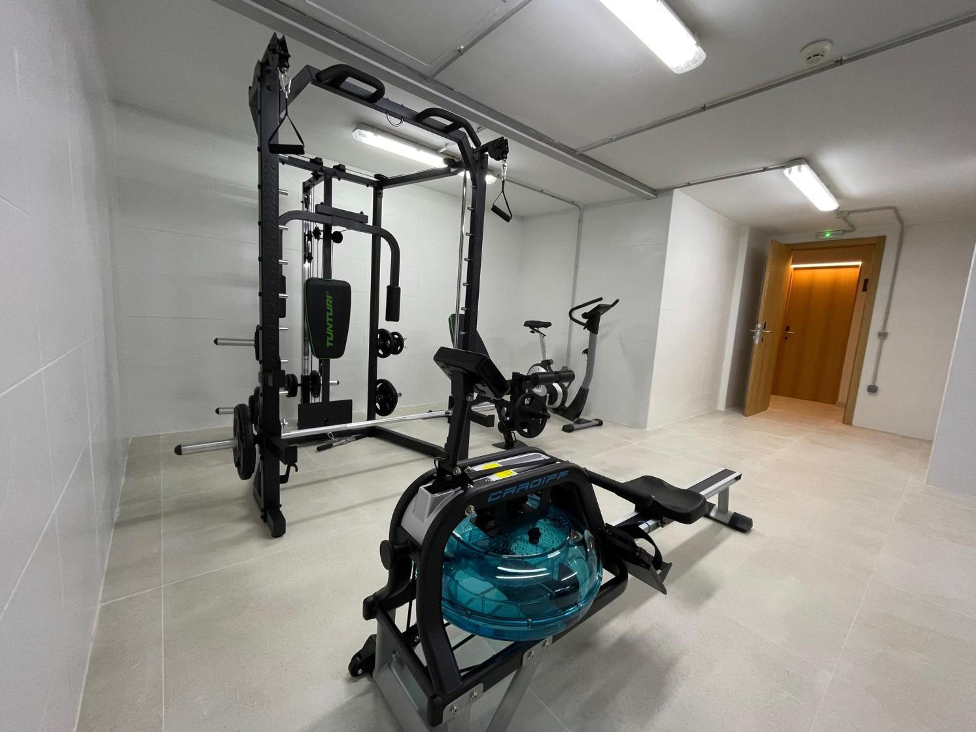 קדיז Apartamentos Playa Victoria מראה חיצוני תמונה
